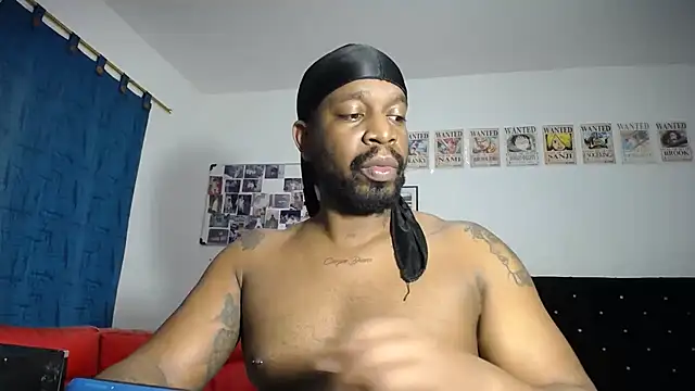 Snapshot of strong__anthony chatting on November 23, 2:54 am strong anthony online show from November 23, 2:54 am