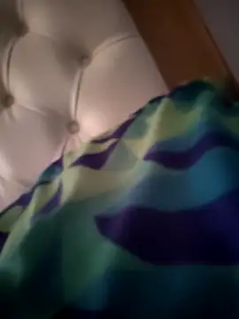 Snapshot of rey692 chatting on February 18, 12:01 pm rey692 online show from February 18, 12:01 pm