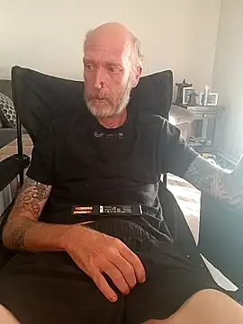 Snapshot of filthymind619 chatting on October 13, 2:18 pm filthymind619 online show from October 13, 2:18 pm