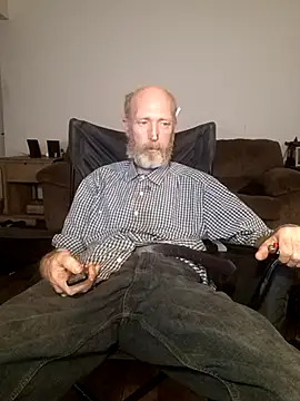 Snapshot of filthymind619 chatting on November 2, 1:54 am filthymind619 online show from November 2, 1:54 am