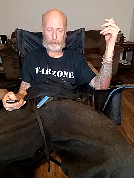 Snapshot of filthymind619 chatting on October 30, 2:32 am filthymind619 online show from October 30, 2:32 am