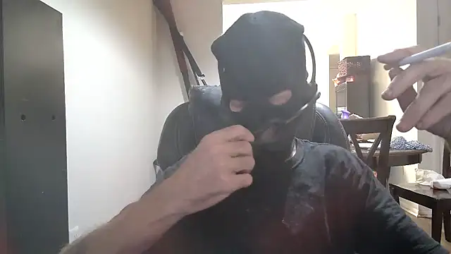 Snapshot of filthymind619 chatting on January 25, 3:40 am filthymind619 online show from January 25, 3:40 am