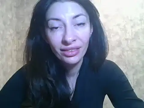 Snapshot of LissaBlossom chatting on February 9, 5:19 am LissaBlossom online show from February 9, 5:19 am