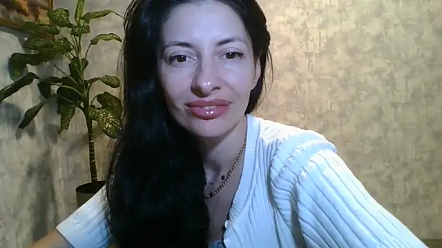 Snapshot of LissaBlossom chatting on June 9, 3:24 pm LissaBlossom online show from June 9, 3:24 pm