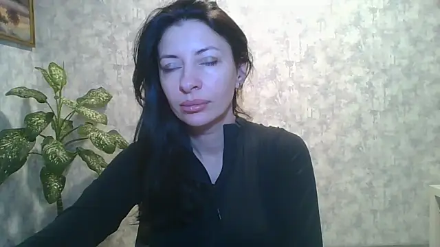 Snapshot of LissaBlossom chatting on February 6, 3:57 am LissaBlossom online show from February 6, 3:57 am