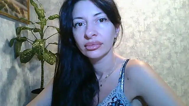 Snapshot of LissaBlossom chatting on July 3, 4:30 am LissaBlossom online show from July 3, 4:30 am