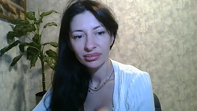 Snapshot of LissaBlossom chatting on June 7, 3:12 am LissaBlossom online show from June 7, 3:12 am