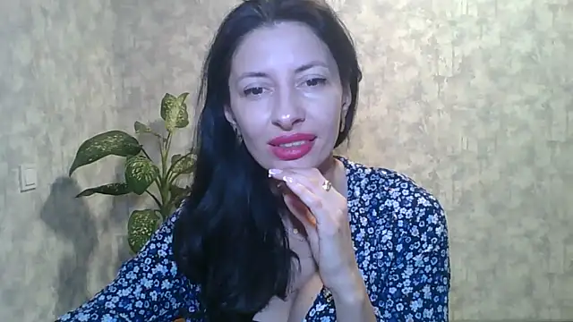 Snapshot of LissaBlossom chatting on September 20, 3:39 pm LissaBlossom online show from September 20, 3:39 pm