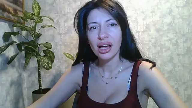 Snapshot of LissaBlossom chatting on June 19, 3:34 am LissaBlossom online show from June 19, 3:34 am