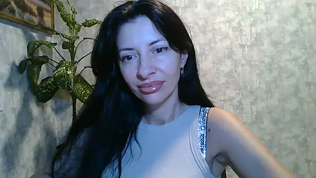 Snapshot of LissaBlossom chatting on July 8, 2:13 am LissaBlossom online show from July 8, 2:13 am
