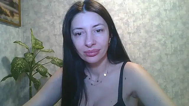 Snapshot of LissaBlossom chatting on January 12, 5:03 am LissaBlossom online show from January 12, 5:03 am