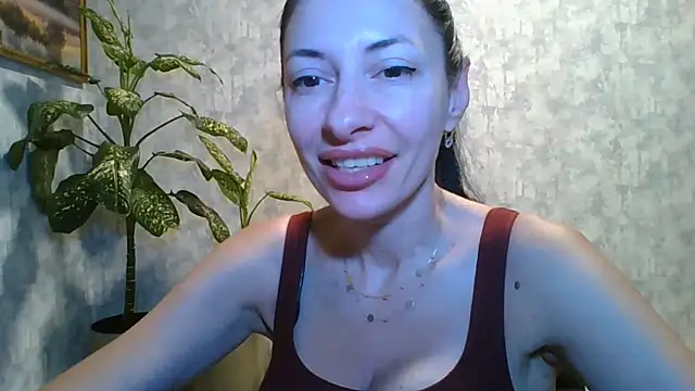 Snapshot of LissaBlossom chatting on July 13, 2:55 am LissaBlossom online show from July 13, 2:55 am