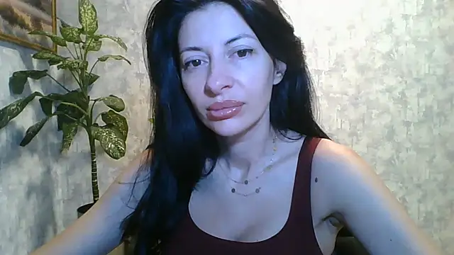 Snapshot of LissaBlossom chatting on June 21, 3:45 am LissaBlossom online show from June 21, 3:45 am