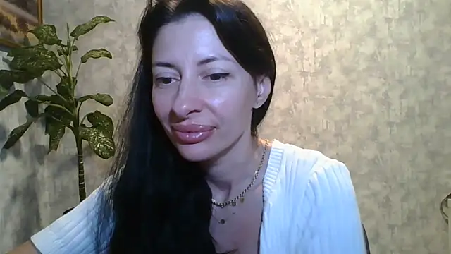 Snapshot of LissaBlossom chatting on June 5, 6:52 am LissaBlossom online show from June 5, 6:52 am