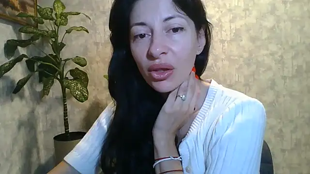 Snapshot of LissaBlossom chatting on June 14, 3:19 am LissaBlossom online show from June 14, 3:19 am