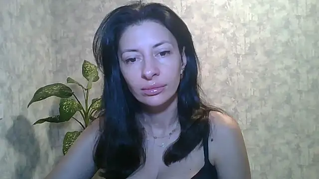Snapshot of LissaBlossom chatting on September 11, 4:34 am LissaBlossom online show from September 11, 4:34 am