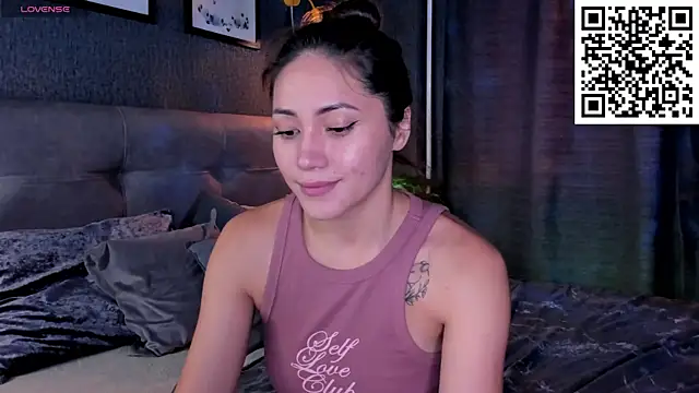 Snapshot of Bellalovesss chatting on September 19, 6:50 am Bellalovesss online show from September 19, 6:50 am