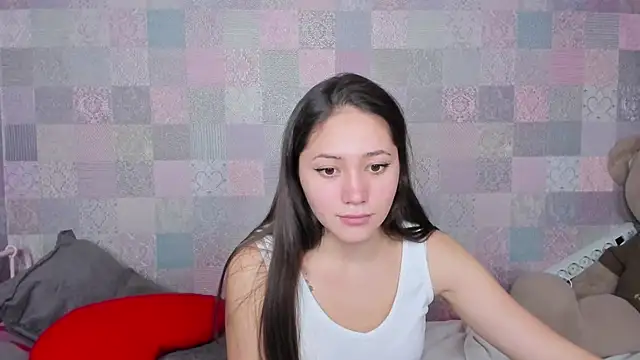 Snapshot of Bellalovesss chatting on January 12, 12:01 pm Bellalovesss online show from January 12, 12:01 pm