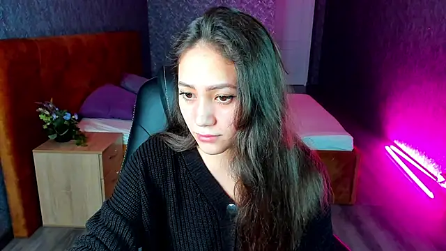 Snapshot of Bellalovesss chatting on January 17, 5:53 am Bellalovesss online show from January 17, 5:53 am