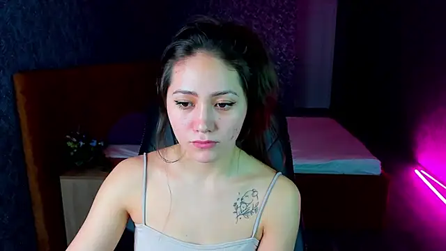 Snapshot of Bellalovesss chatting on January 17, 11:59 am Bellalovesss online show from January 17, 11:59 am