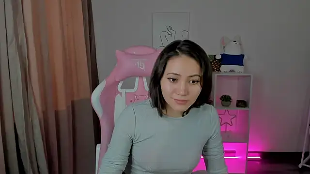 Snapshot of Bellalovesss chatting on February 17, 10:40 am Bellalovesss online show from February 17, 10:40 am