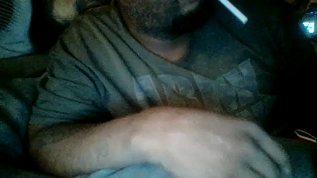 Snapshot of Nice_n_hairy580 chatting on December 14, 7:14 am Nice n hairy580 online show from December 14, 7:14 am