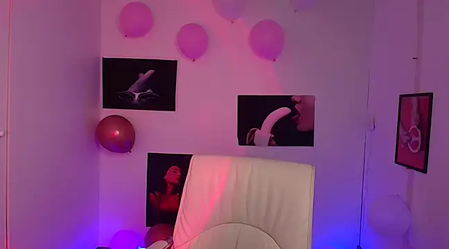 Amalia amor online show from March 13, 6:05 am