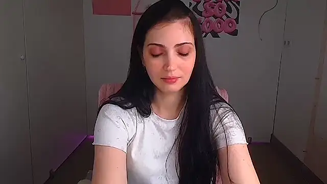 Amalia amor online show from May 8, 5:44 am