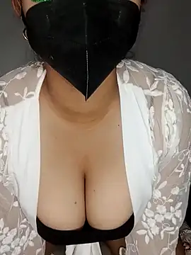 Queen princes online show from October 19, 4:37 am