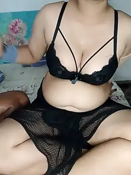 Queen princes online show from October 14, 5:08 am