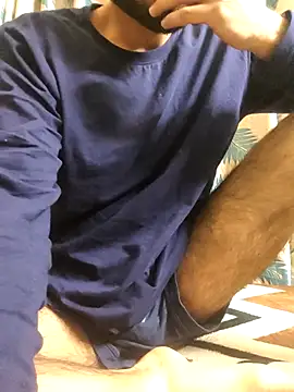 TOPMOON001 online show from February 12, 6:51 pm