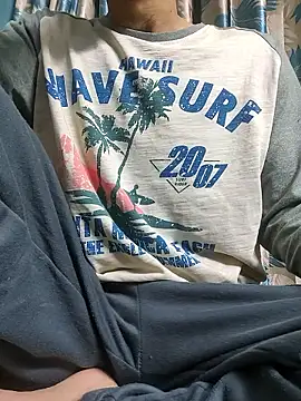 TOPMOON001 online show from January 16, 6:56 pm