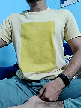 Snapshot of TOPMOON001 chatting on October 24, 11:42 am TOPMOON001 online show from October 24, 11:42 am