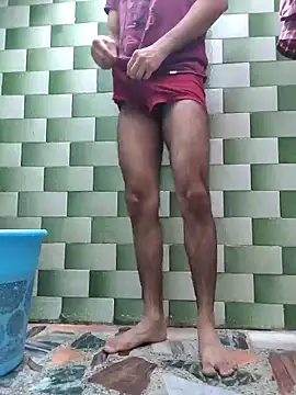 Snapshot of TOPMOON001 chatting on October 30, 5:28 am TOPMOON001 online show from October 30, 5:28 am