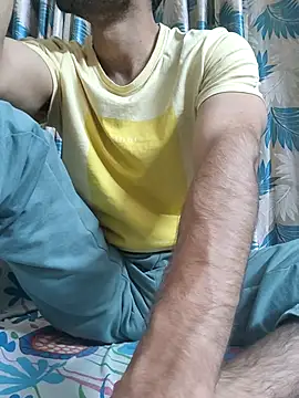 TOPMOON001 online show from April 1, 7:44 pm