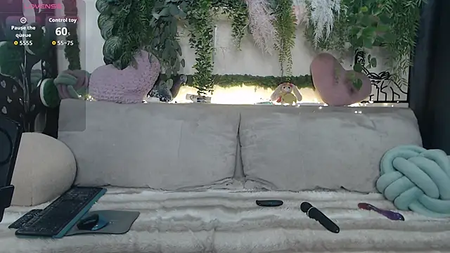 Snapshot of scyrim2 chatting on November 17, 9:02 am scyrim2 online show from November 17, 9:02 am