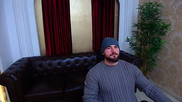 Snapshot of AdamJamesonn chatting on December 14, 5:46 am AdamJamesonn online show from December 14, 5:46 am