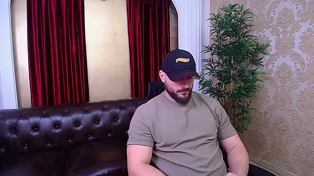 AdamJamesonn online show from January 7, 5:56 am