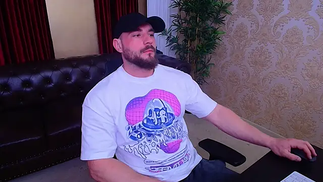 AdamJamesonn online show from April 9, 4:58 am