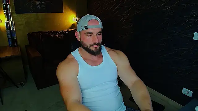 AdamJamesonn online show from May 23, 5:06 am