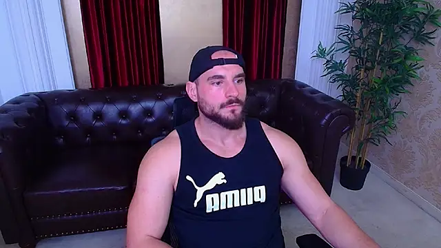 Snapshot of AdamJamesonn chatting on September 15, 5:30 am AdamJamesonn online show from September 15, 5:30 am