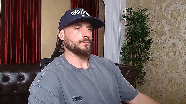 Snapshot of AdamJamesonn chatting on March 14, 11:34 am AdamJamesonn online show from March 14, 11:34 am