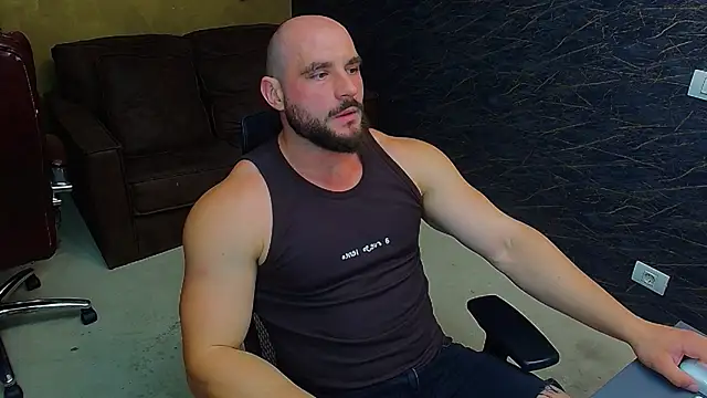 Snapshot of AdamJamesonn chatting on June 26, 5:13 am AdamJamesonn online show from June 26, 5:13 am