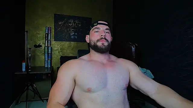 Snapshot of AdamJamesonn chatting on June 5, 4:50 am AdamJamesonn online show from June 5, 4:50 am