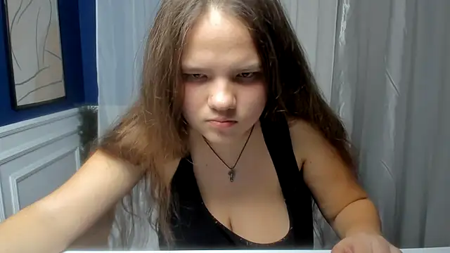 AdeleCruz online show from March 18, 1:02 pm