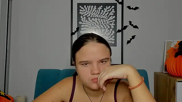 AdeleCruz online show from November 1, 8:08 am