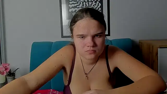 Snapshot of AdeleCruz chatting on February 9, 1:09 pm AdeleCruz online show from February 9, 1:09 pm