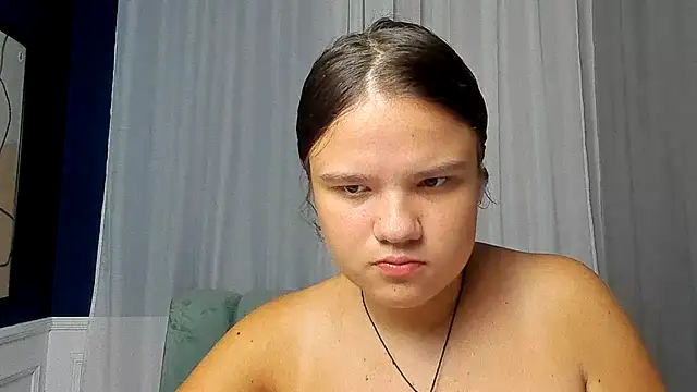 Snapshot of AdeleCruz chatting on July 18, 12:14 pm AdeleCruz online show from July 18, 12:14 pm