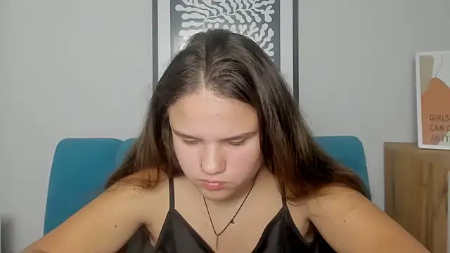 AdeleCruz online show from November 29, 1:11 pm