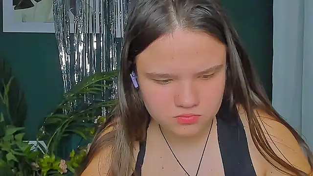 AdeleCruz online show from March 17, 1:14 pm